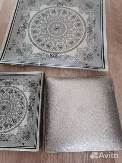 Набор тарелок