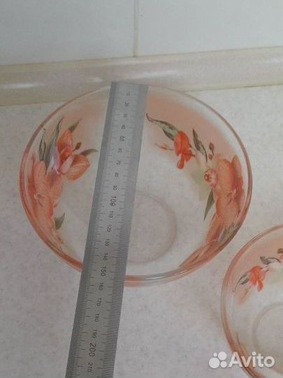 Набор стеклянных салатников, пиал