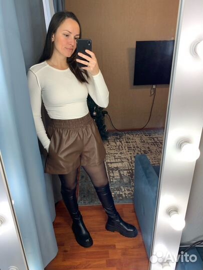 Новые Шорты женские кожаные