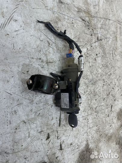 Замок зажигания Kia Cerato