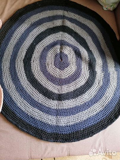 Коврик ручной работы