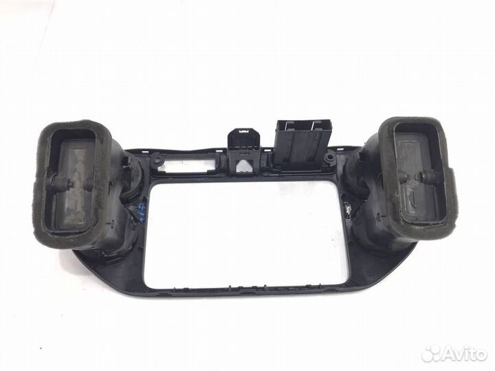 Рамка магнитолы Volkswagen Golf Plus (MK5) 5M1 20