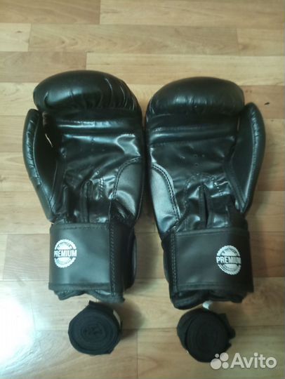 Боксерские перчатки 12 oz everlast
