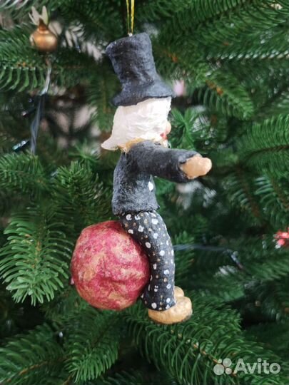 Игрушка из ваты на ёлку Клоун на шаре