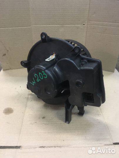 Моторчик печки Mercedes w203