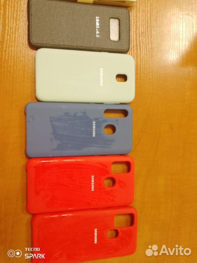 Чехлы на телефон