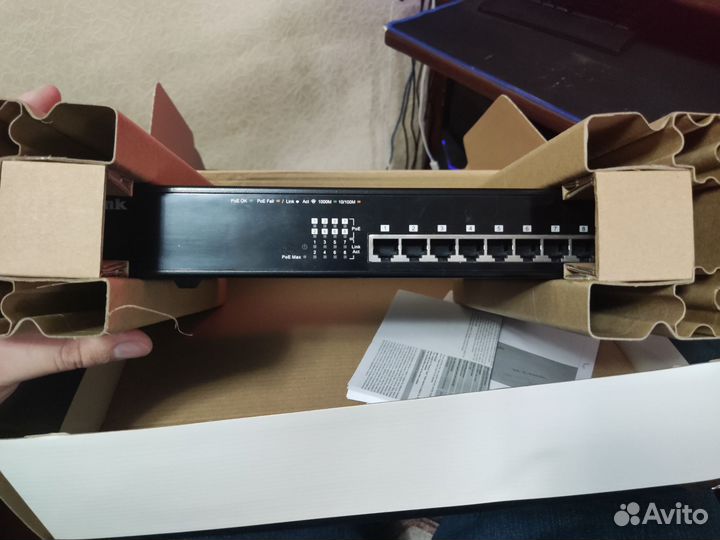 Коммутатор D-Link DGS-1008MP POE 8 портов