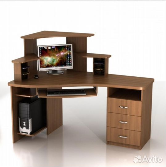 Компьютерный стол