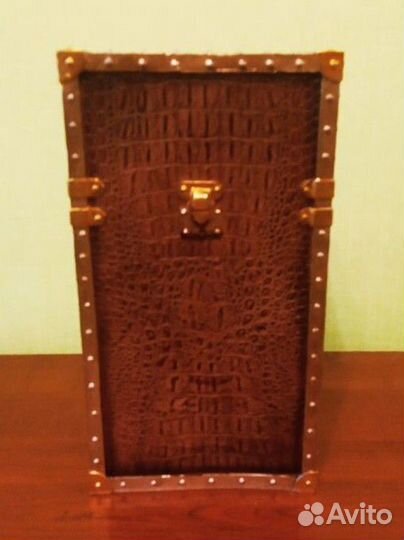 Ваза из полистоуна