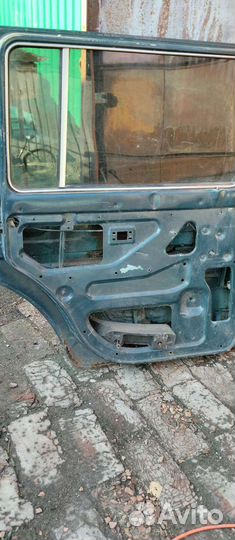 Дверь задняя левая на Нива ваз 2131