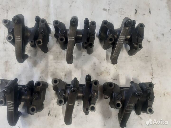 Рокерный вал с рокерами DAF XF 105