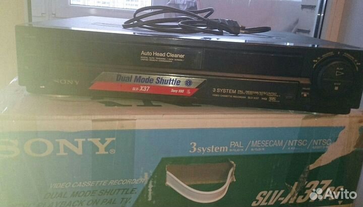 Видеомагнитофон sony бу в отличном состоянии