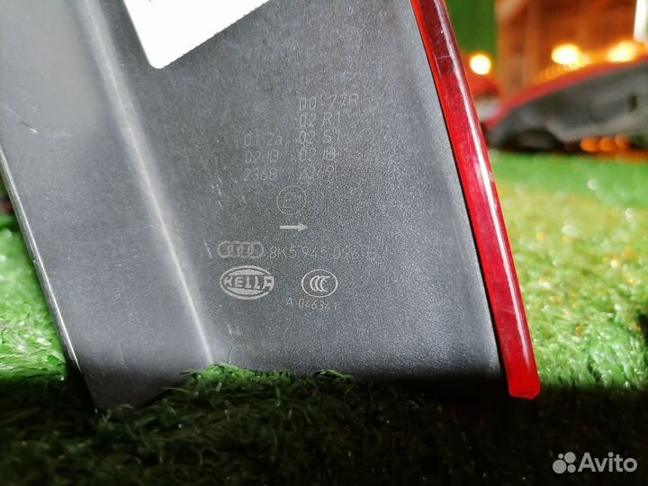 Фонарь (стоп сигнал) правый 8K5945096B Audi A4 B8