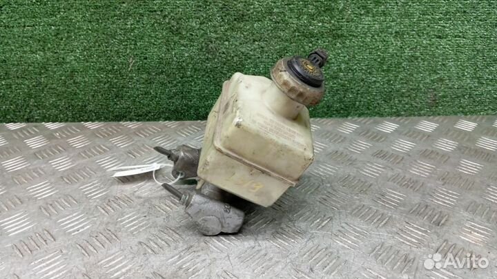 Цилиндр тормозной главный Land Rover Discovery 3