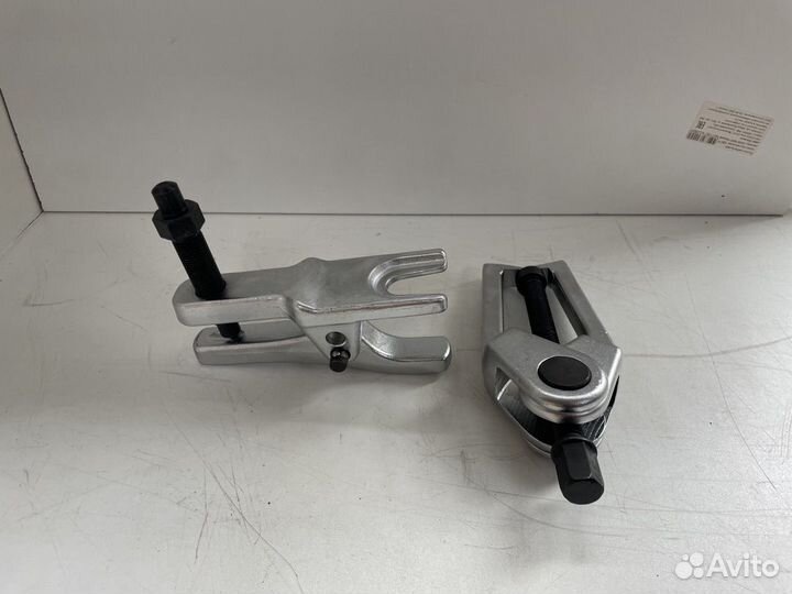 Съемник AE&T TA-B1032