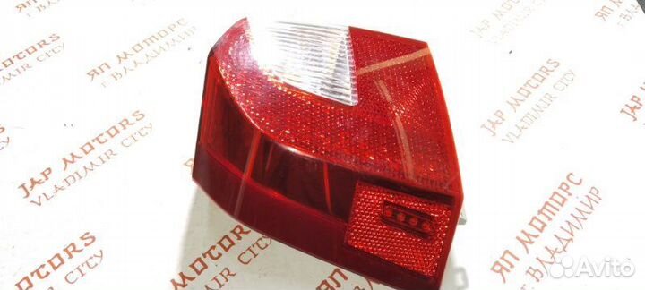 Фонарь задний левый Volvo V70 универсал B5254T10