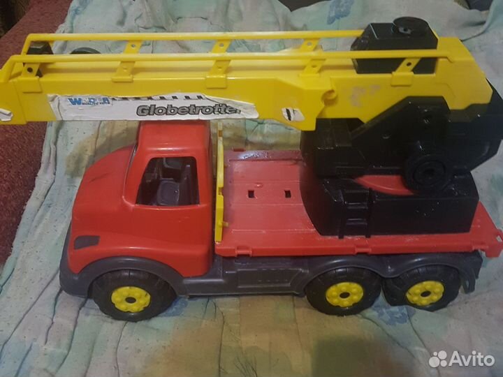 Машинки 6 штук