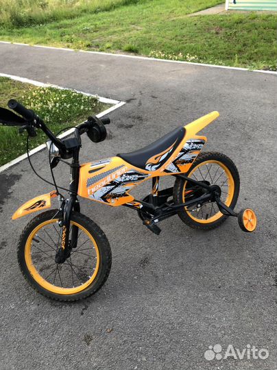 Детский велосипед 16