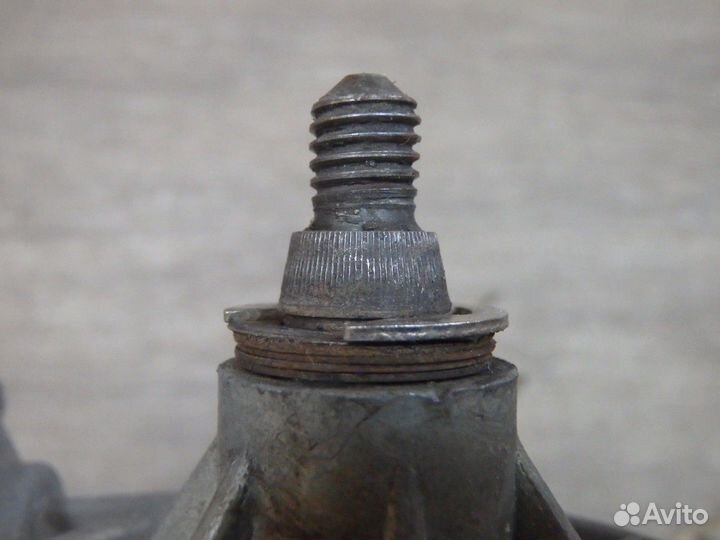 Моторчик (электродвигатель) стеклоочистителя перед