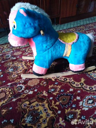 Лошадь качалка