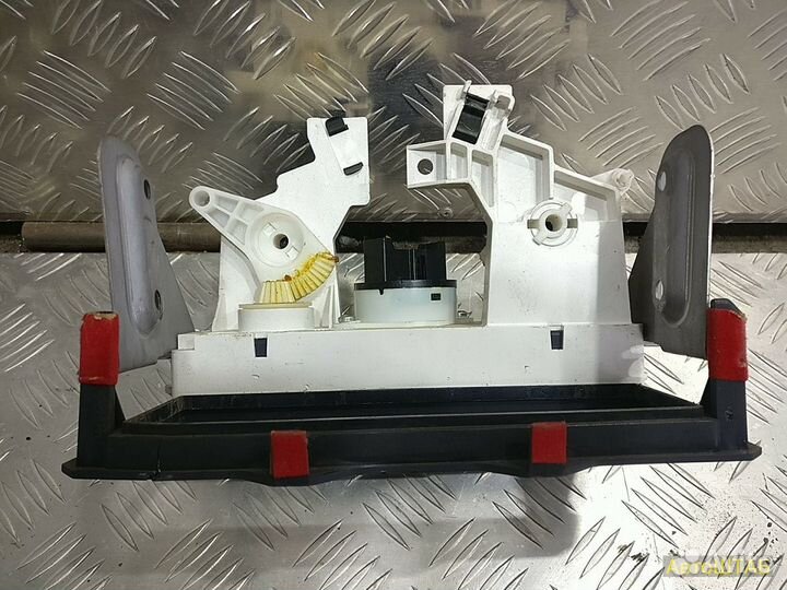 Блок управления отопителем Accord (98-03) б/у