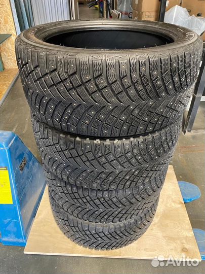 Michelin X-Ice North 4 255/40 R19