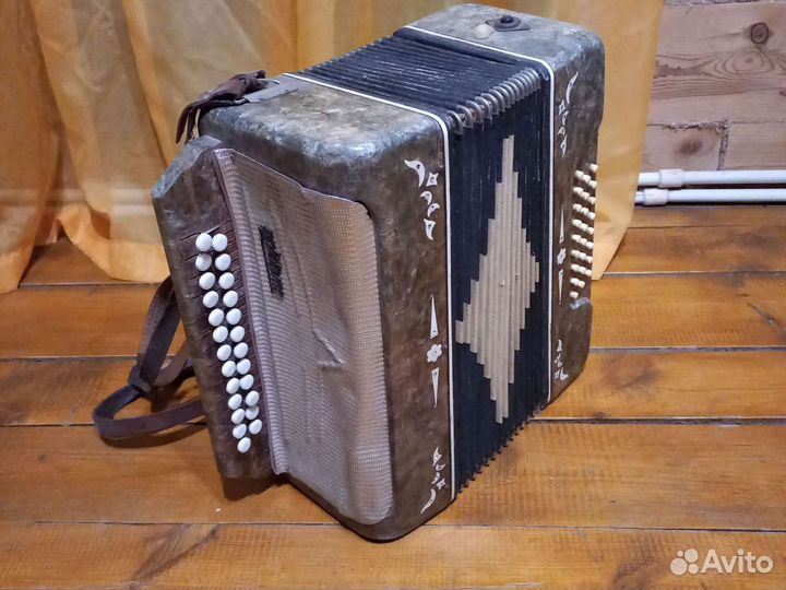 Гармонь беларусь и баян тульская