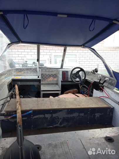 Продам лодку с мотором на ходу