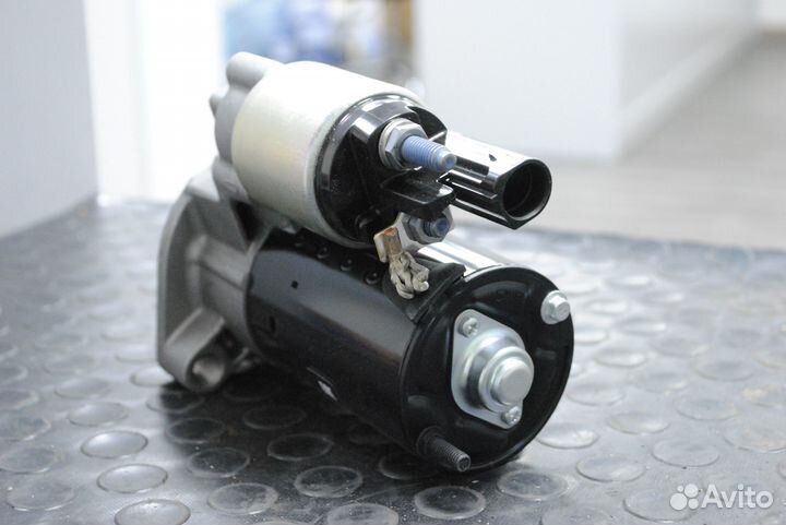 Стартер VW Passat B5+ 1.8 Turbo новый Bosch