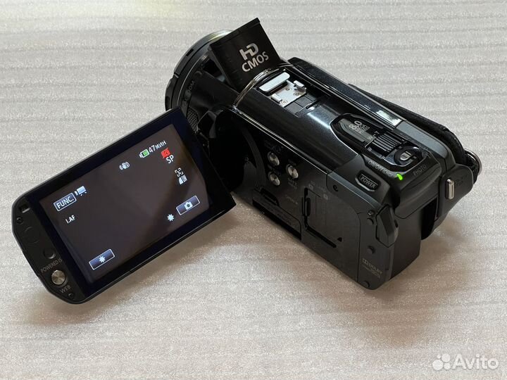 Видеокамера Canon Legria HF S200