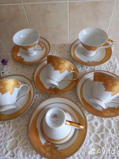 Винтаж.Кофейный сервиз из костяного фарфора Япония