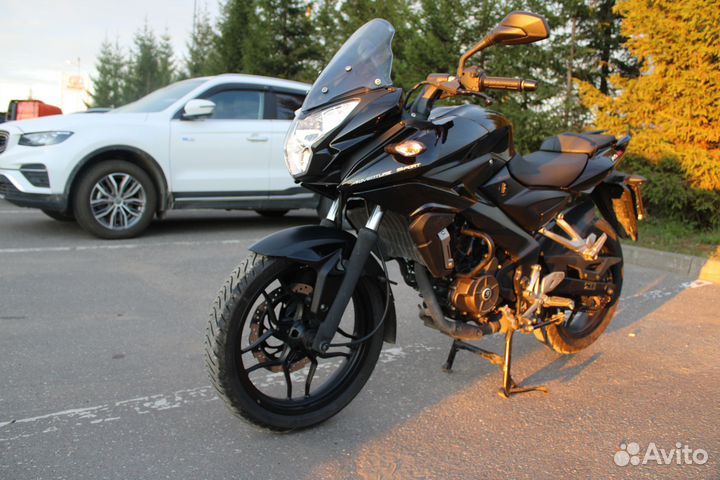 Bajaj Pulsar AS200 2016