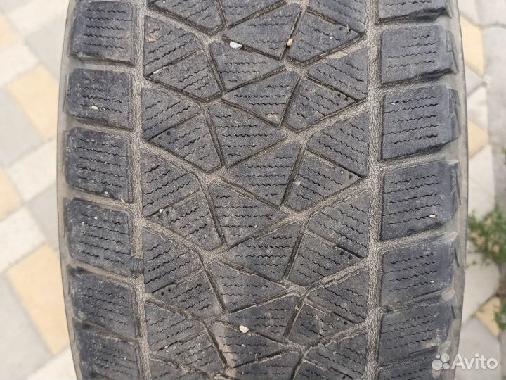 Bridgestone Blizzak DM-V2 225/60 R17 99S
