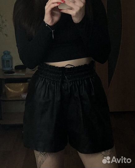 Кожаные шорты