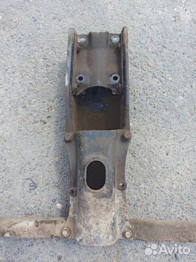 Балка подвески задняя Subaru Legacy B10 EJ22