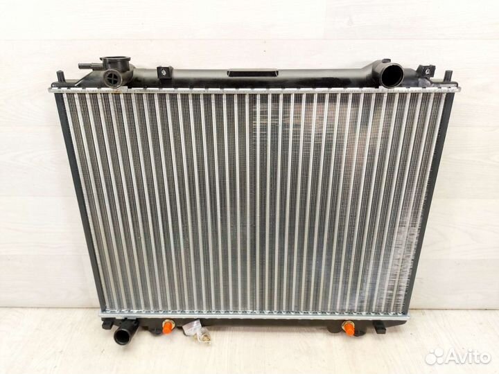 Радиатор охлаждения Ford Ranger/Mazda B-Serie 2,5d