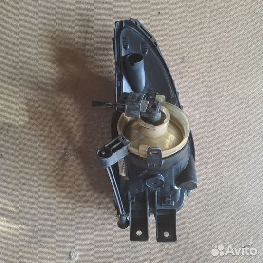 Противотуманная фара Opel Insignia 1