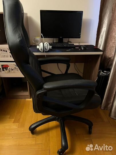 Компьютерный стул игровой