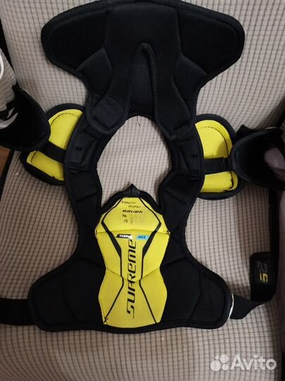 Детский хоккейный нагрудник bauer supreme 2s pro