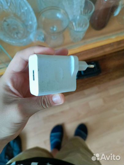 Зарядное устройство для телефона