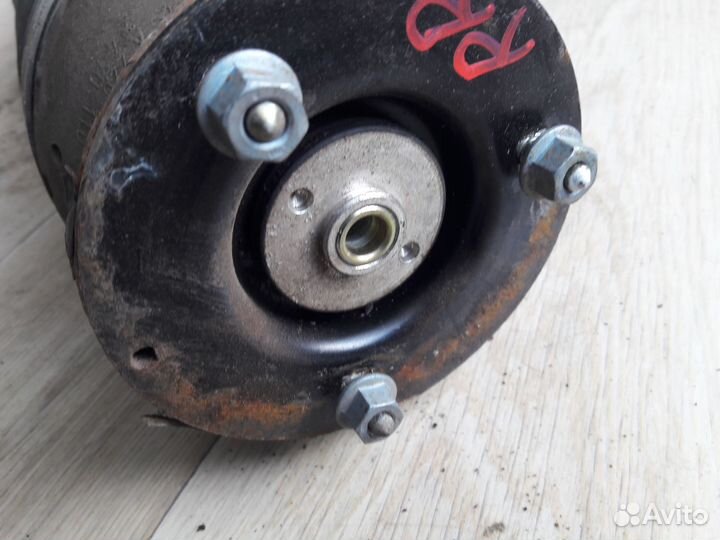 Амортизатор задний правый Mercedes W220