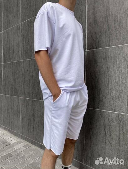 Костюм с шортами