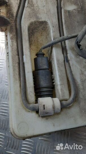 Бачок омывателя Mitsubishi Colt 6 хэтчбек 1.1 2007