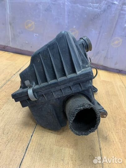 Корпус воздушного фильтра Opel Vectra B X16XEL