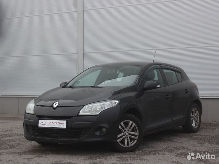6 106. Рено меган серебристый. Рено меган 3 хэтчбек 1. Renault megane 1. Рено меган 2004.