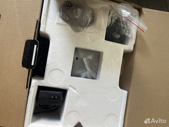 Аудиосистема Bowers &Wilkins Zeppelin mini