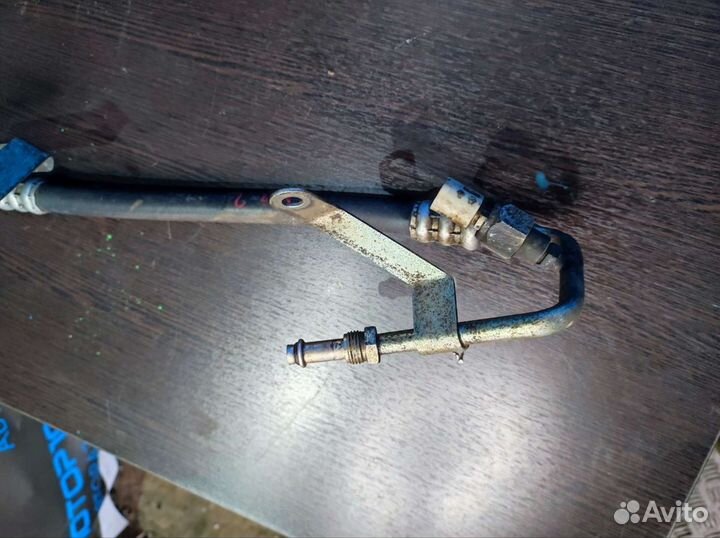 Трубка гура Renault Logan 2