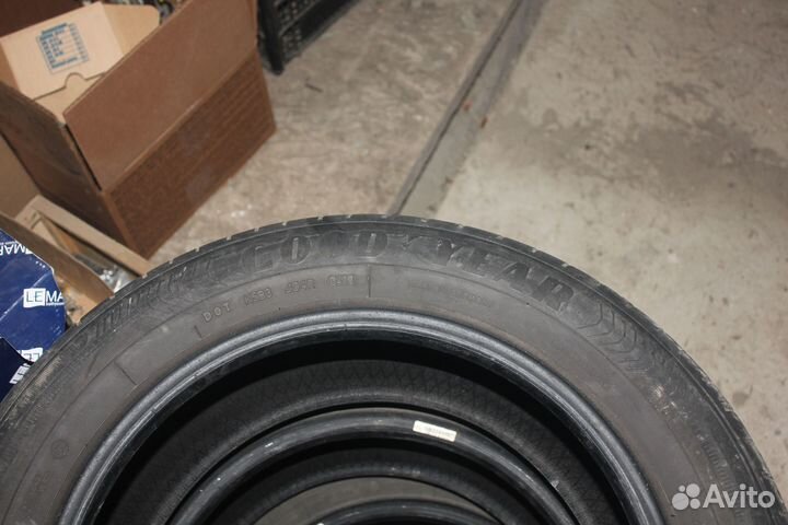 Goodyear EfficientGrip Performance 215/55 R16 93W