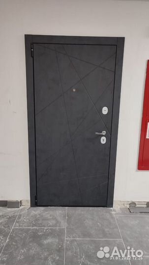 Входная дверь