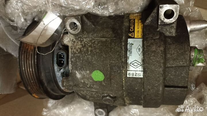 Компрессор кондиционера Renault scenic 2002,2003